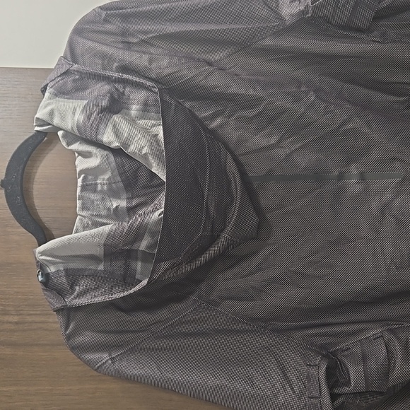 Lululemon-Lab Men's Saura Jacket Black Granite-Size Small - Picture 16 of 17